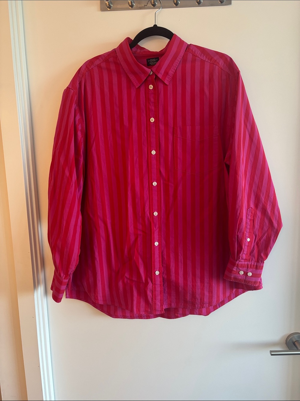 GAP women’s Pink Striped Button-Down Shirt